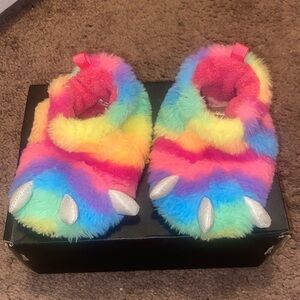 New toddler girl multicolor slippers.